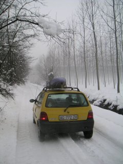 Raggiungere il fiume in auto